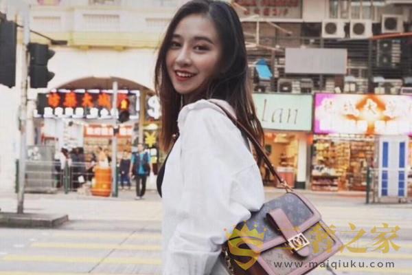 lv最值得买的一款包 既时尚还保值
