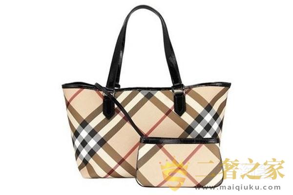 巴宝莉格纹包
