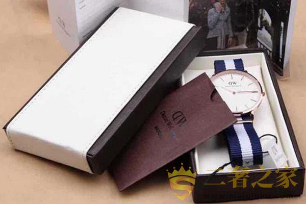 正品dw手表包装盒布局细节展示
