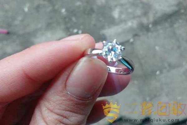 2万块买的钻石戒指回收可以卖多少钱
