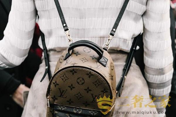 lv双肩包mini带子系法大全